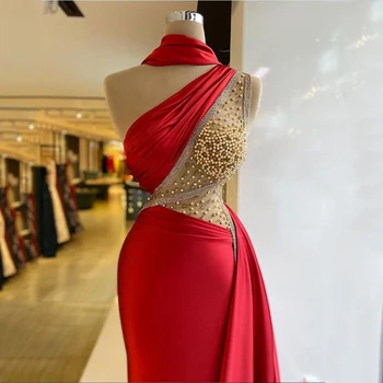 Suptilna arabic večernja haljina Sirena 2021 Seksualni s jednim krakom Crvene aplicirano Атласное izvlačenja Gradacija haljine s prorezom Duge večernje haljine