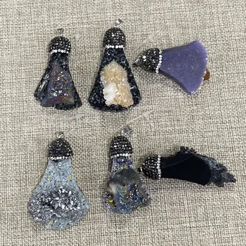 Prirodni Kamen Crystal Rude Privjesak Crna Nepravilnog Lepezasto Smole Sjaj Nakita Pogodan za DIY Moda Ogrlica Privjesak